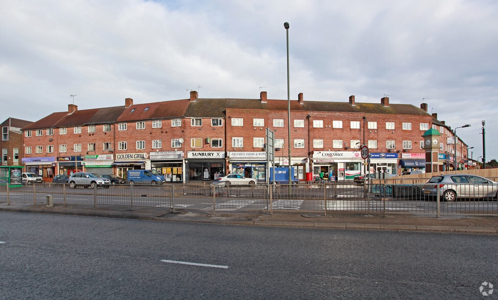 1-39 Staines Rd W, Sunbury On Thames for sale - Primary Photo - Image 1 of 1