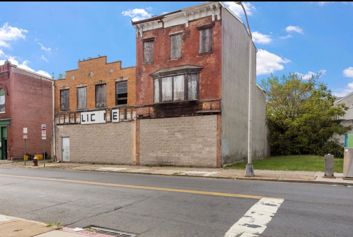 569 N Clinton Ave, Trenton, NJ 08638