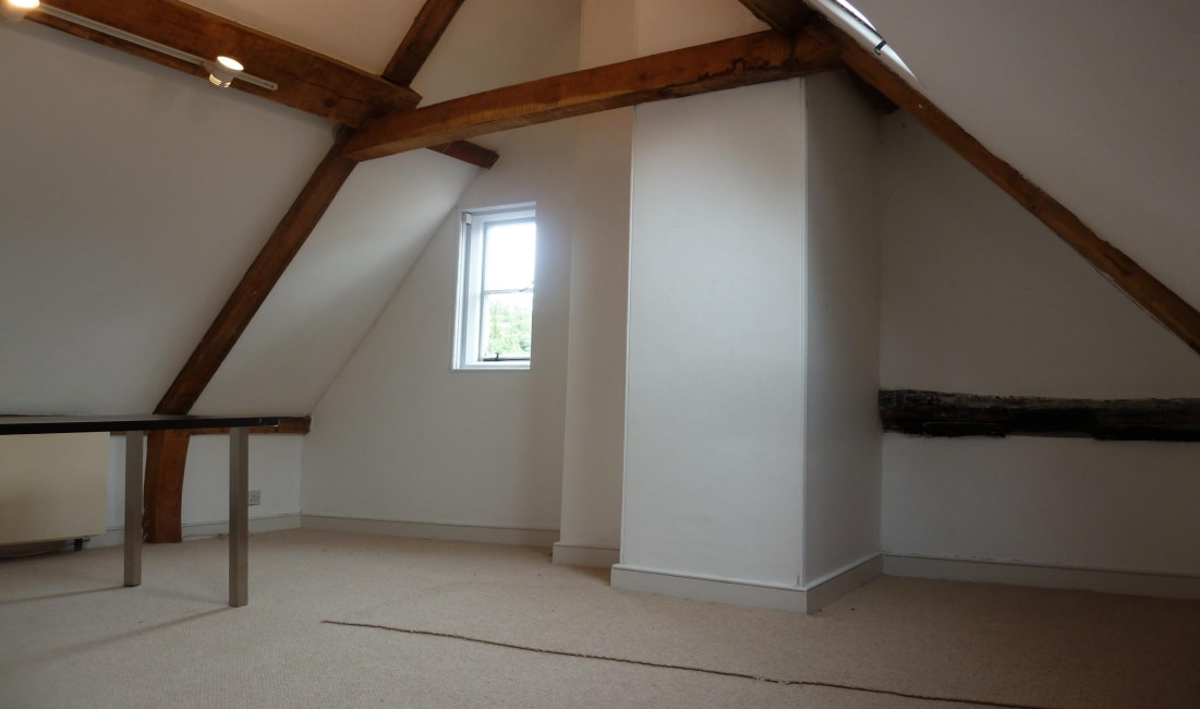 121-124 High St, Marlborough for lease Interior Photo- Image 1 of 2