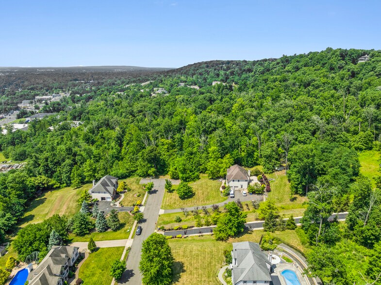 Brandywine Rise, Dunellen, NJ for sale - Building Photo - Image 3 of 14