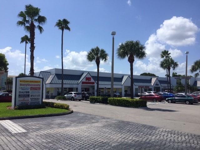 18910-18972 S Dixie Hwy, Miami, FL for lease - Building Photo - Image 1 of 4