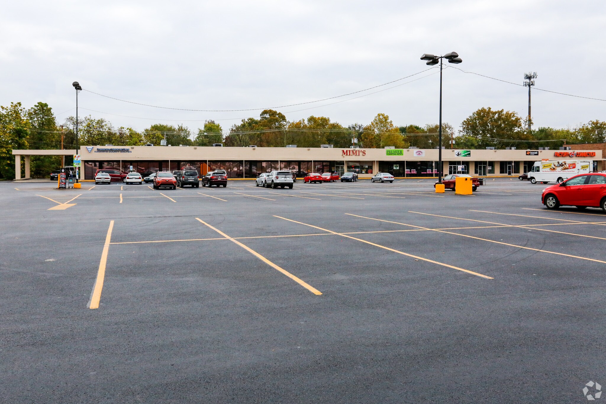 981 Dunbar Village Plz, Dunbar, WV 25064 Dunbar Village Plaza