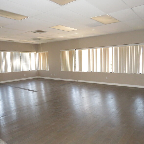 17026-17030 E Cypress St, Covina, CA for lease - Building Photo - Image 3 of 44