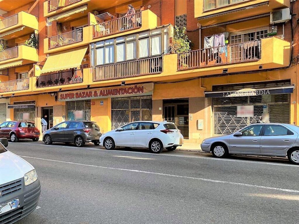 Retail in El Vendrell, Tarragona for lease Building Photo- Image 1 of 12