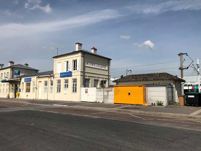 À 14 Rue Jean Mermoz, Compans for lease - Building Photo - Image 3 of 9