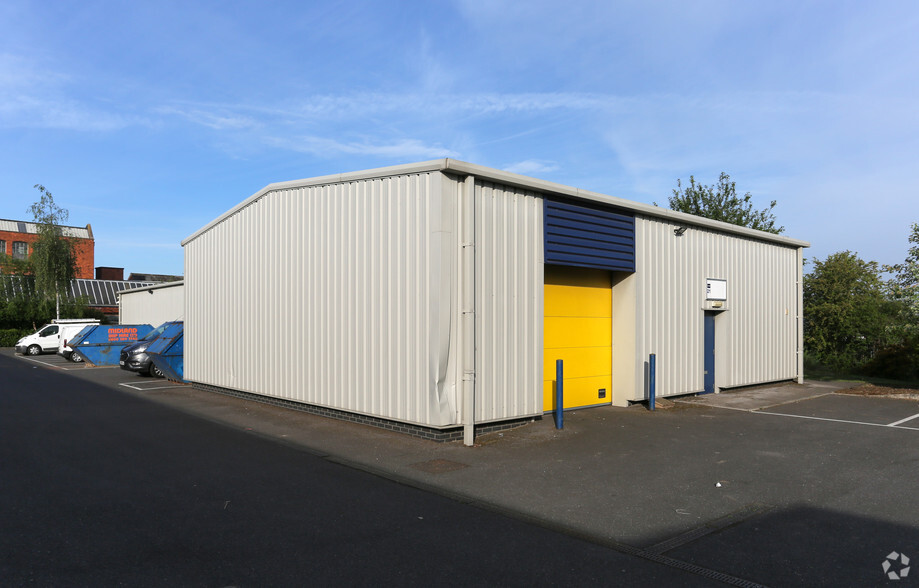 Jessop Clos, Newark for lease - Building Photo - Image 3 of 6