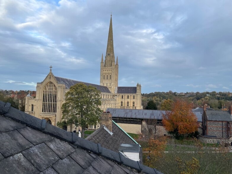 22 Tombland, Norwich for sale - Building Photo - Image 2 of 14