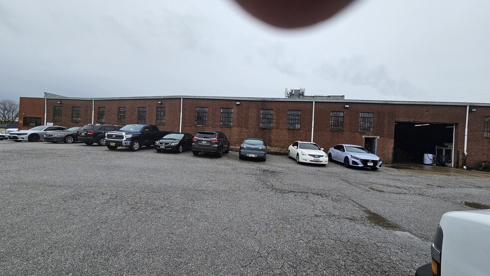 1820 Worcester St, Baltimore, MD for lease - Primary Photo - Image 1 of 10