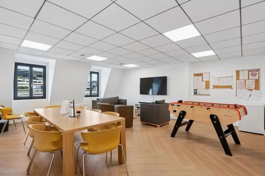 160 Boulevard Haussmann, Paris for lease - Building Photo - Image 3 of 10