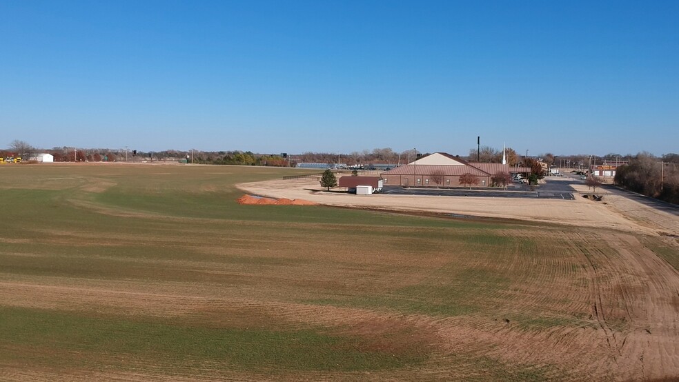 W Center Rd, Goldsby, OK for sale - Primary Photo - Image 1 of 1