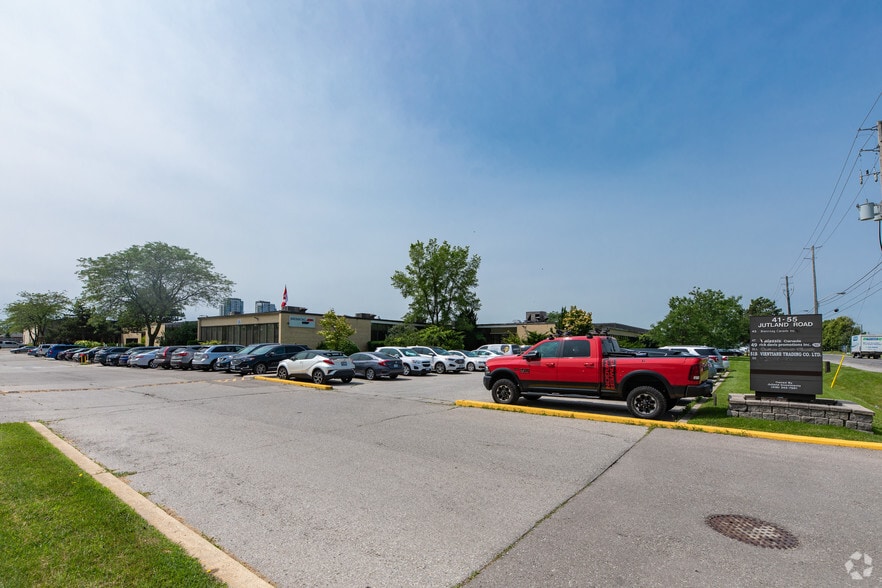41-47 Jutland Rd, Toronto, ON for sale - Primary Photo - Image 1 of 1