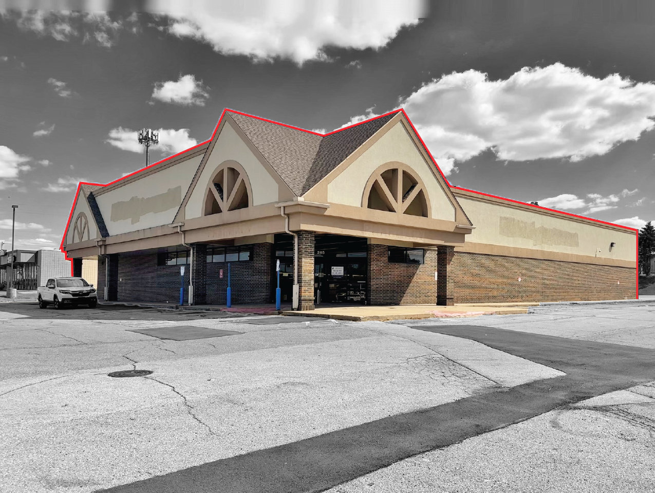 2115 S Memorial Dr, Tulsa, OK for lease Building Photo- Image 1 of 2