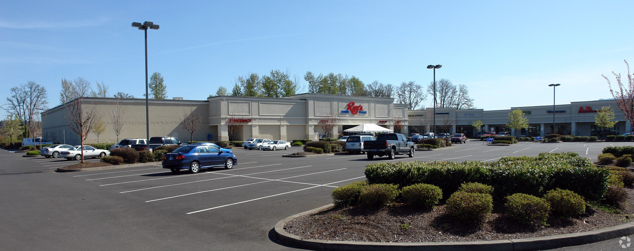 190 Emerald Pky, Creswell, OR for sale Primary Photo- Image 1 of 1