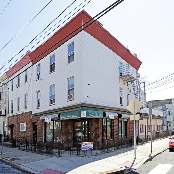 446450 Baldwin Ave, Jersey City, NJ 07306