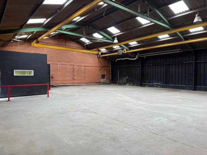 Office in Liévin for lease - Interior Photo - Image 1 of 4