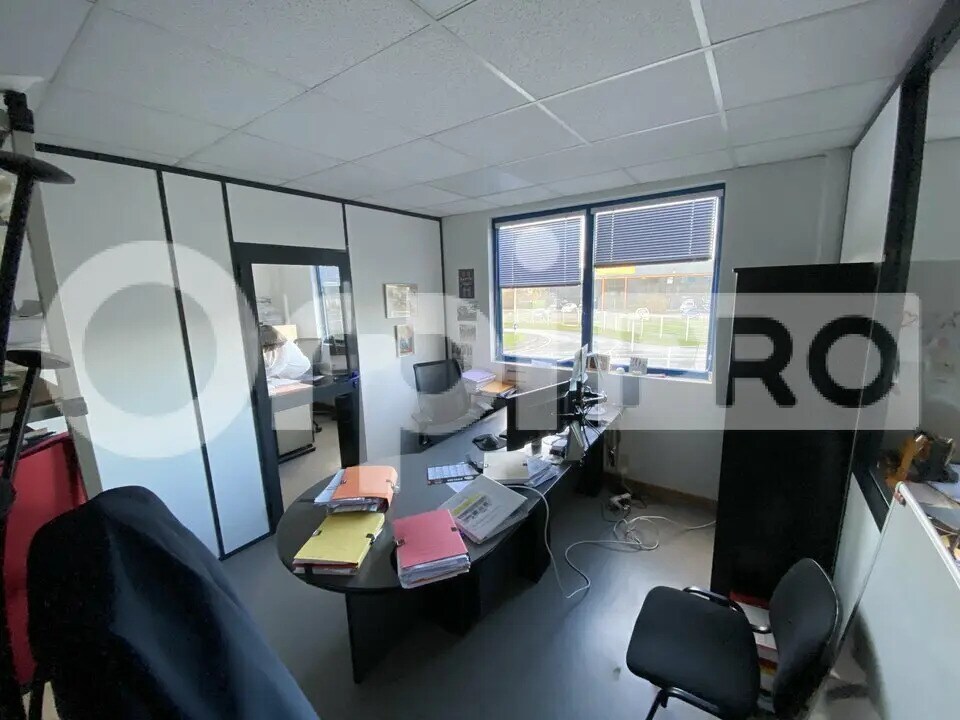 Office in Harfleur for lease Interior Photo- Image 1 of 10