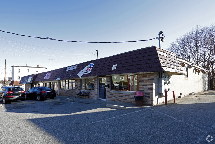 282288 East Ave, Pawtucket, RI, 02860 Freestanding Property For Sale