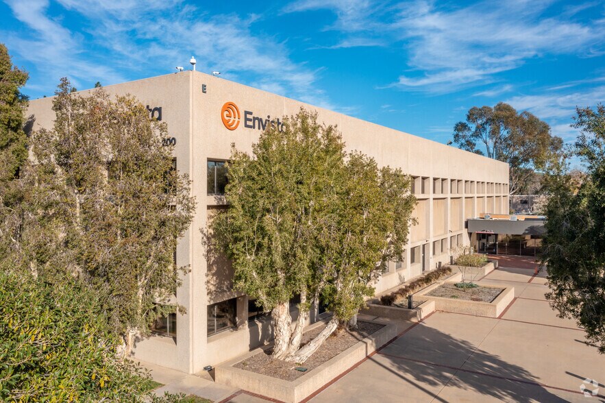 200 S Kraemer Blvd, Brea, CA for sale - Primary Photo - Image 1 of 6