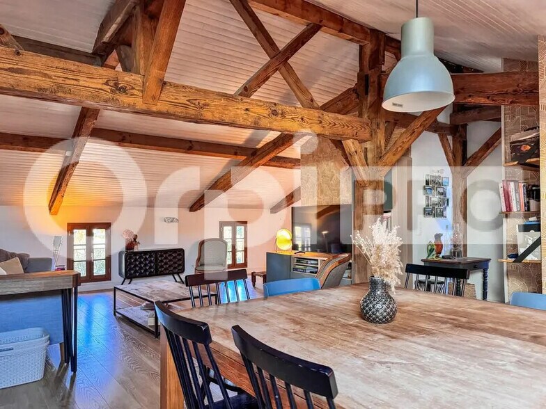 Flex in Azur for sale - Interior Photo - Image 3 of 8