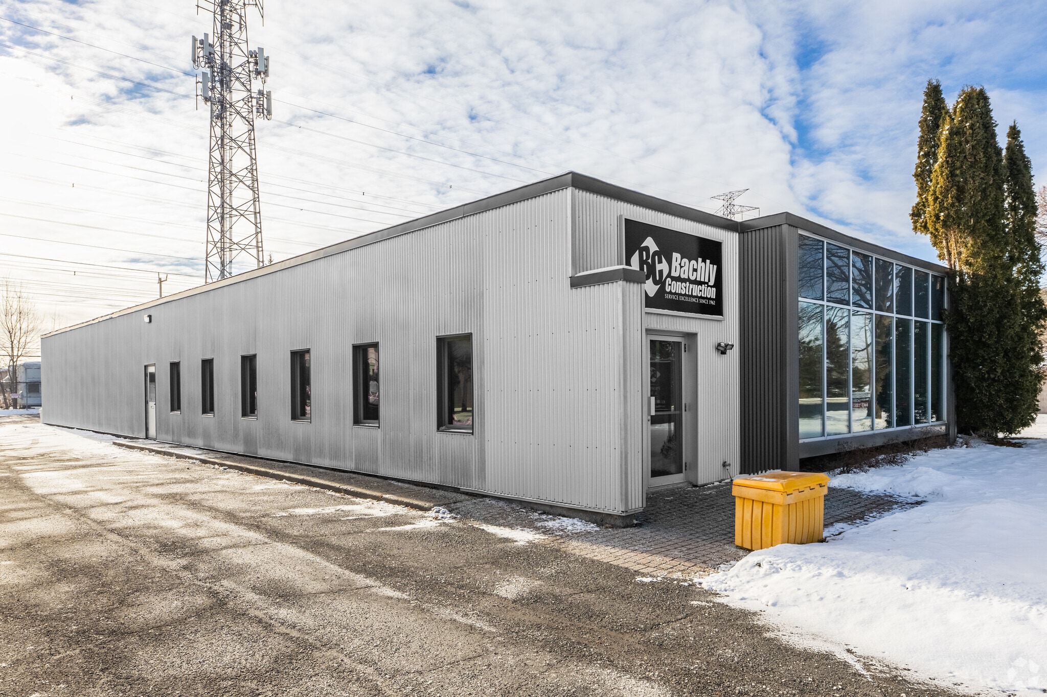 70 Colonnade Rd N, Ottawa, ON for sale Primary Photo- Image 1 of 1