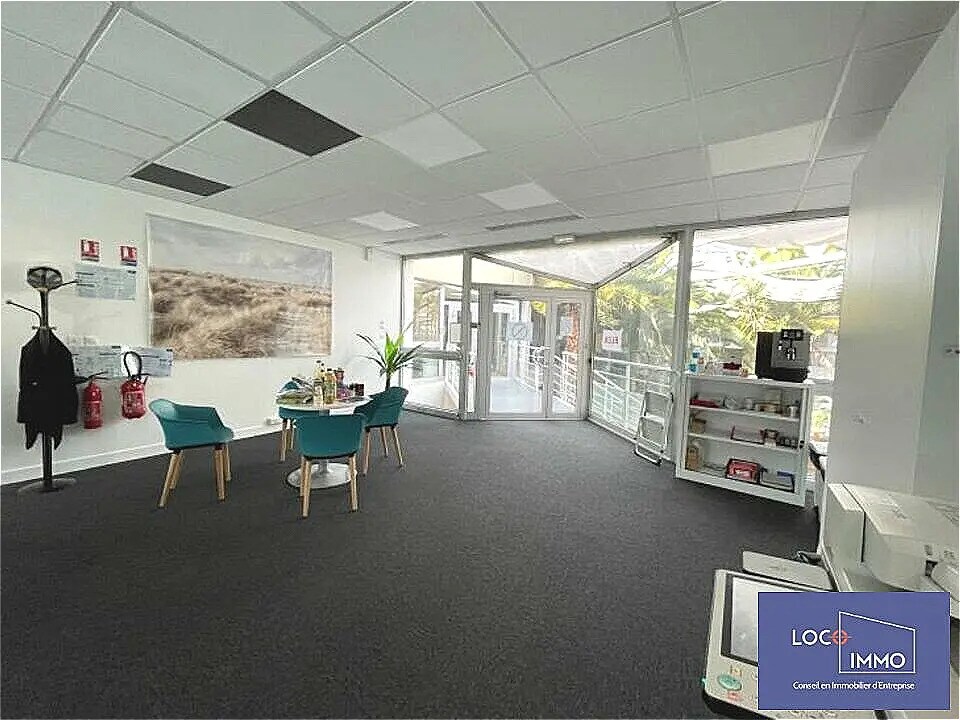 Office in Bordeaux for sale Building Photo- Image 1 of 11