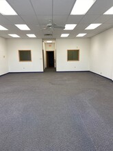 459-473 N Washburn St, Oshkosh, WI for lease Building Photo- Image 1 of 3