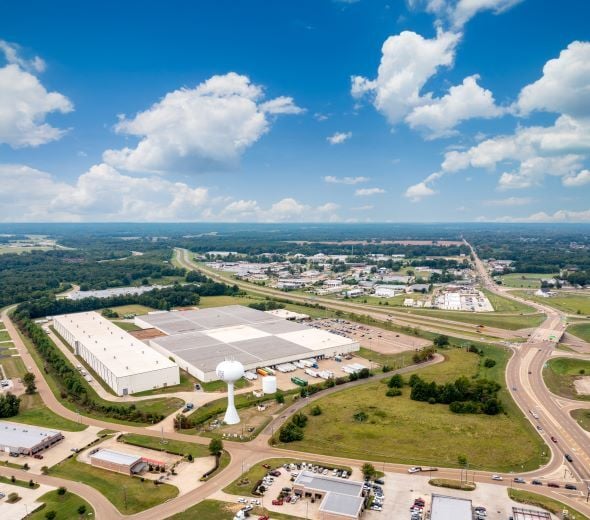 501 Denim Way, Canton, MS for lease Building Photo- Image 1 of 15