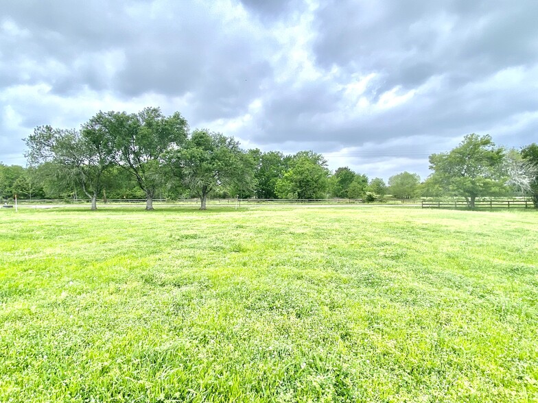 11480 Keith Rd, Beaumont, TX for sale - Primary Photo - Image 1 of 25