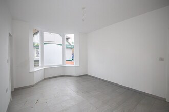 23 West St, Sittingbourne for lease Interior Photo- Image 2 of 4