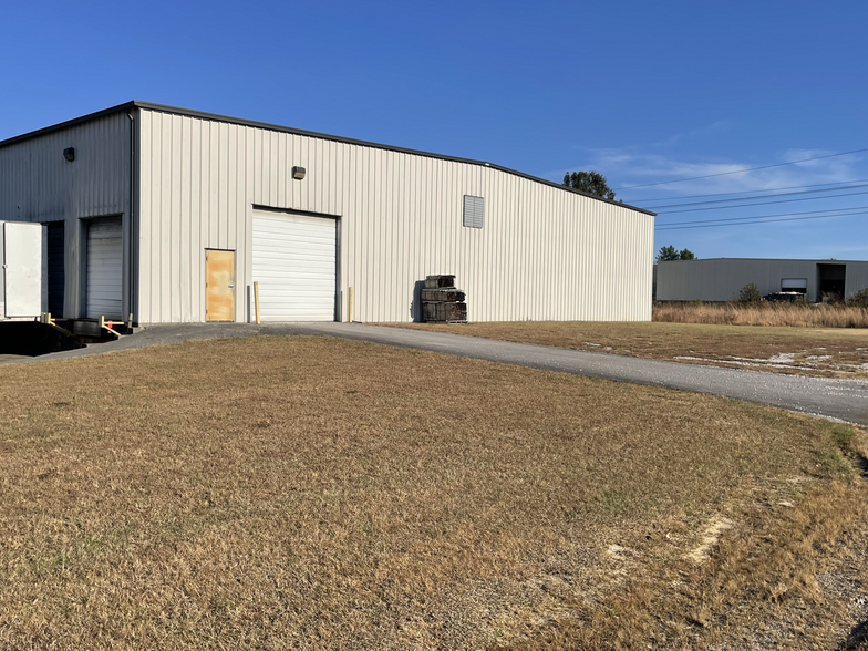 265 Warehouse Rd, Morrison, TN for sale - Building Photo - Image 2 of 3