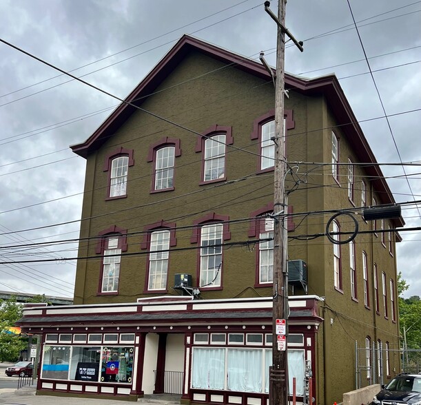 4200-4206 Ridge Ave, Philadelphia, PA for sale - Building Photo - Image 1 of 7