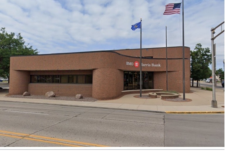 101 N Main St, Shawano, WI for sale - Building Photo - Image 1 of 1