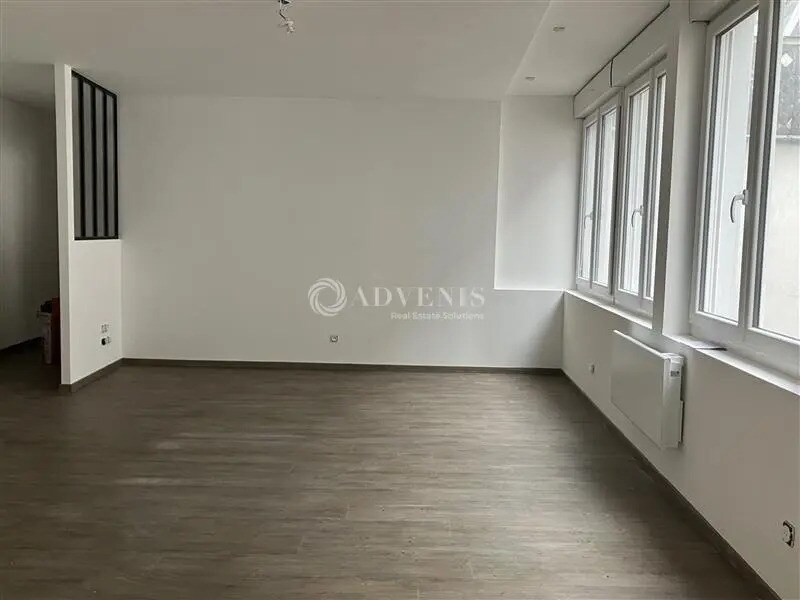 Office in Bourges for sale Interior Photo- Image 1 of 4