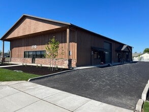 2719 NW 7th st, Redmond, OR for lease Building Photo- Image 1 of 2