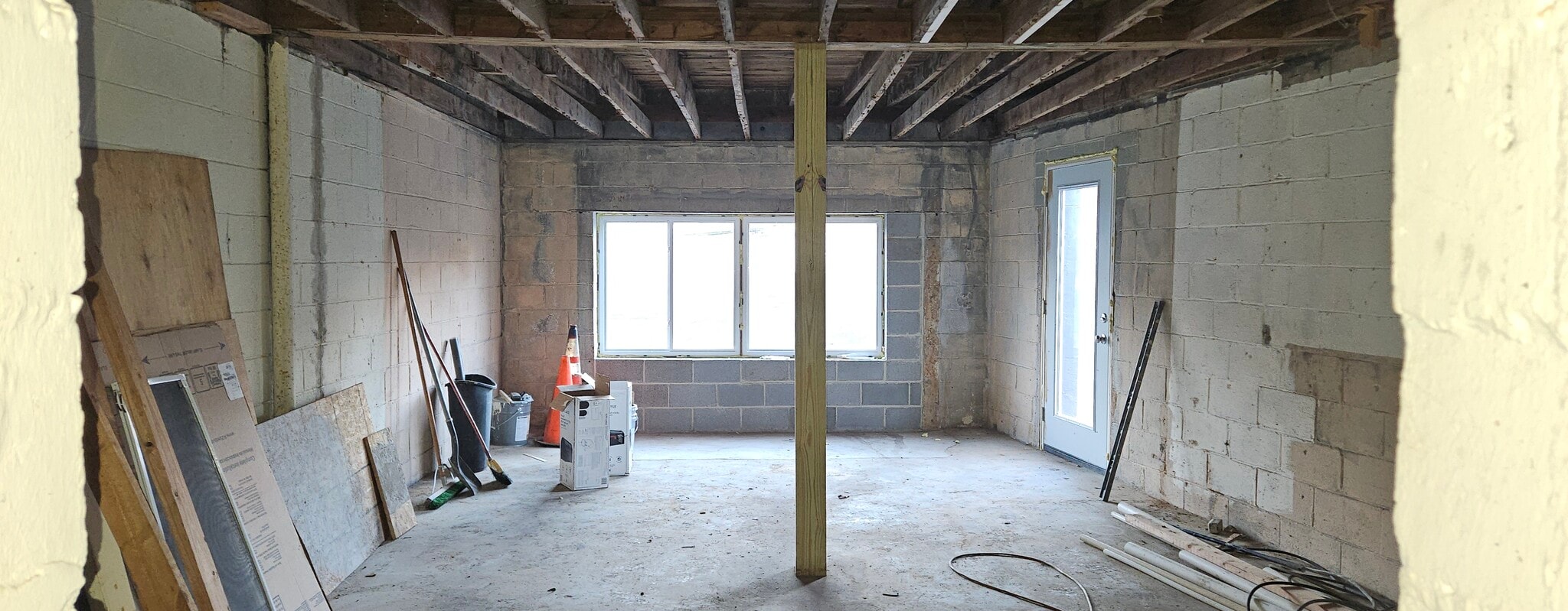 600 Memorial Blvd, Martinsville, VA for lease Interior Photo- Image 1 of 5