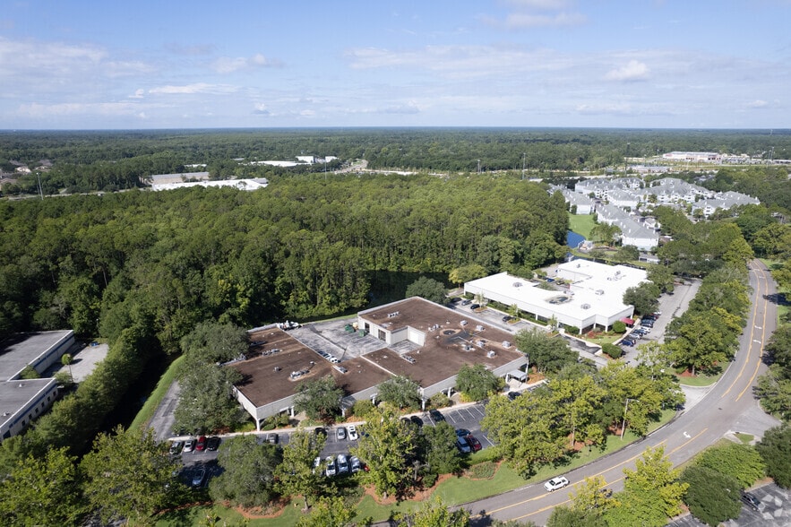 6196 Lake Gray Blvd, Jacksonville, FL for lease - Aerial - Image 3 of 6