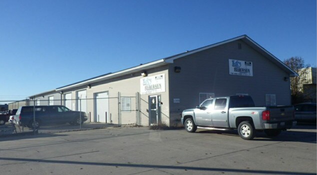 1305-1325 Lew Ross Rd, Council Bluffs, IA for sale - Building Photo - Image 1 of 1