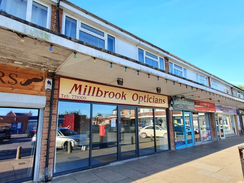 5-5A Millbrook Sq, Grove for sale - Primary Photo - Image 1 of 4