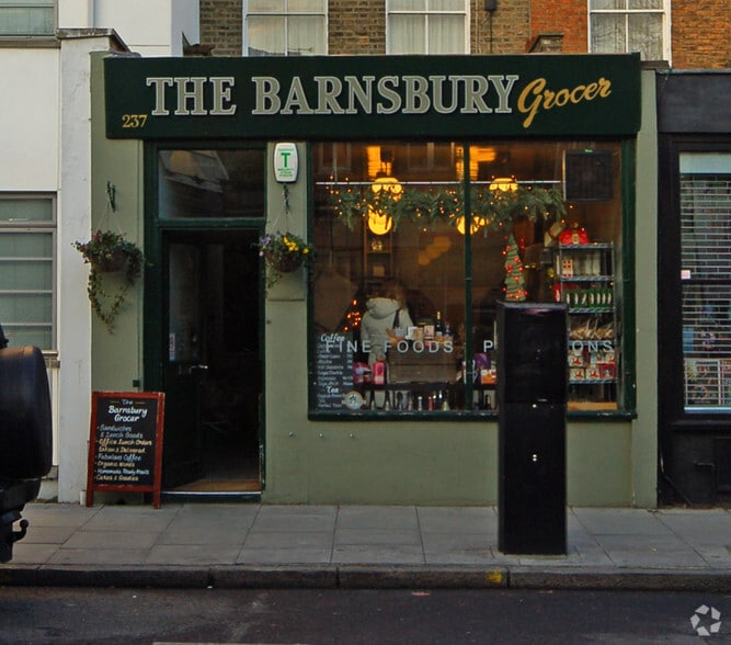 237 Liverpool Rd, London for sale - Lobby - Image 1 of 1