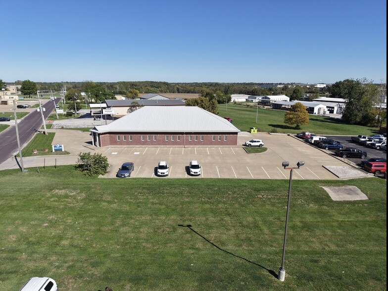 125 Winchester Dr, Sedalia, MO for lease - Building Photo - Image 3 of 20