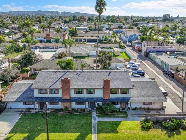 1780 Santa Ana Ave, Costa Mesa, CA for sale - Building Photo - Image 2 of 17