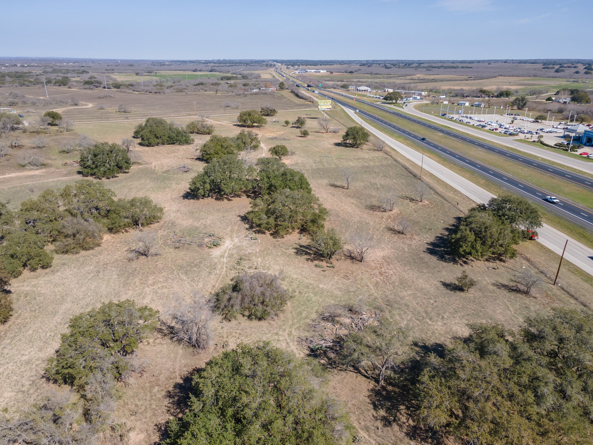 0 I35, Devine, TX 78016 I35 Land