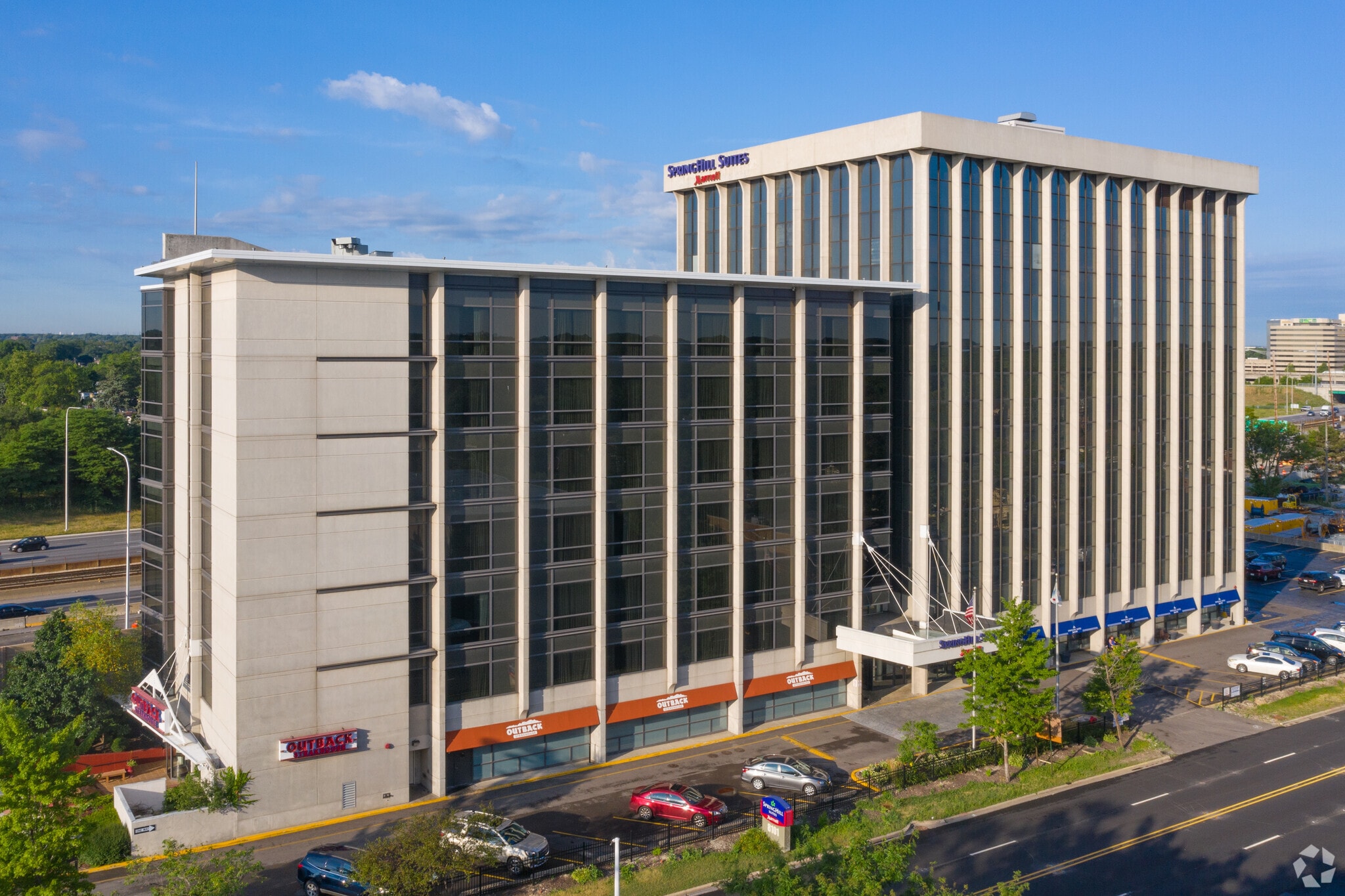 8101 W Higgins Rd, Chicago, IL for lease Primary Photo- Image 1 of 4