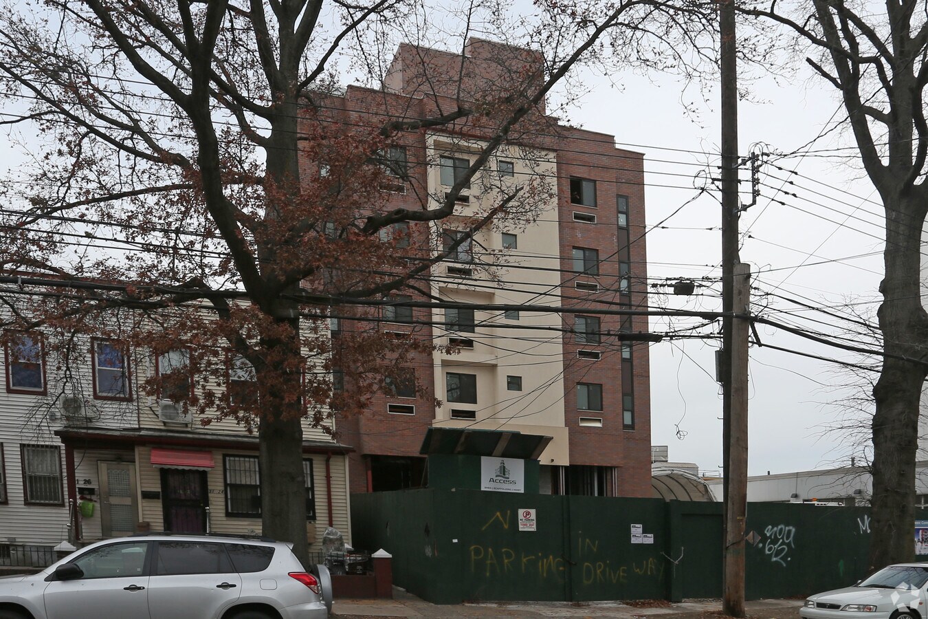 3116 Linden Pl, Flushing, NY 11354