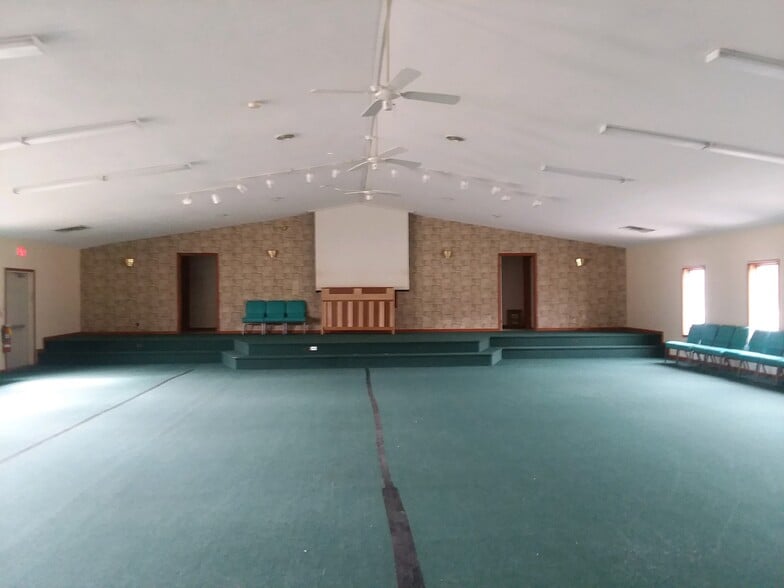 6017 Magee Rd, Canisteo, NY for lease - Interior Photo - Image 1 of 16