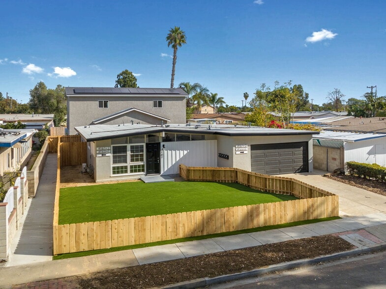 4161 Clairemont Mesa Blvd, San Diego, CA for sale - Building Photo - Image 1 of 23