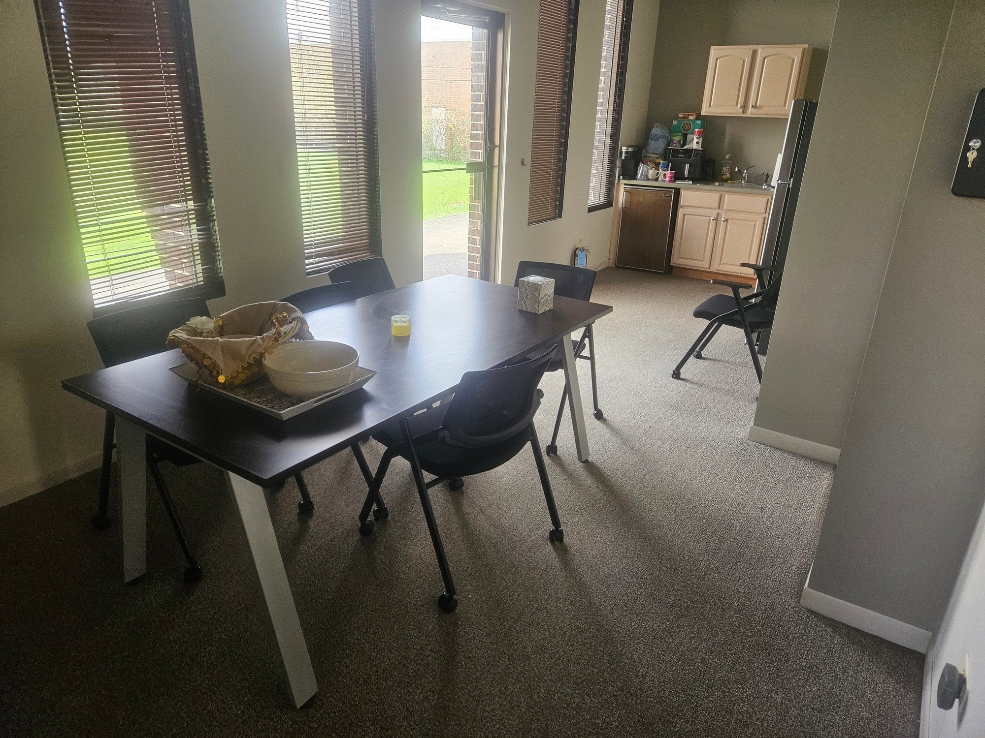 8233 S Harlem Ave, Bridgeview, IL for lease Interior Photo- Image 1 of 4
