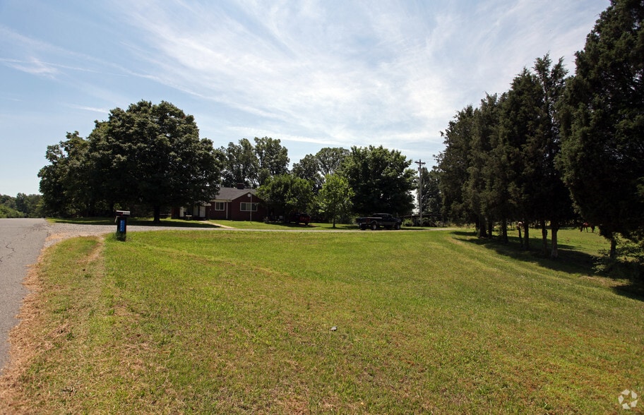 2061-2173 Mulberry Rd, Concord, NC for sale - Building Photo - Image 2 of 12