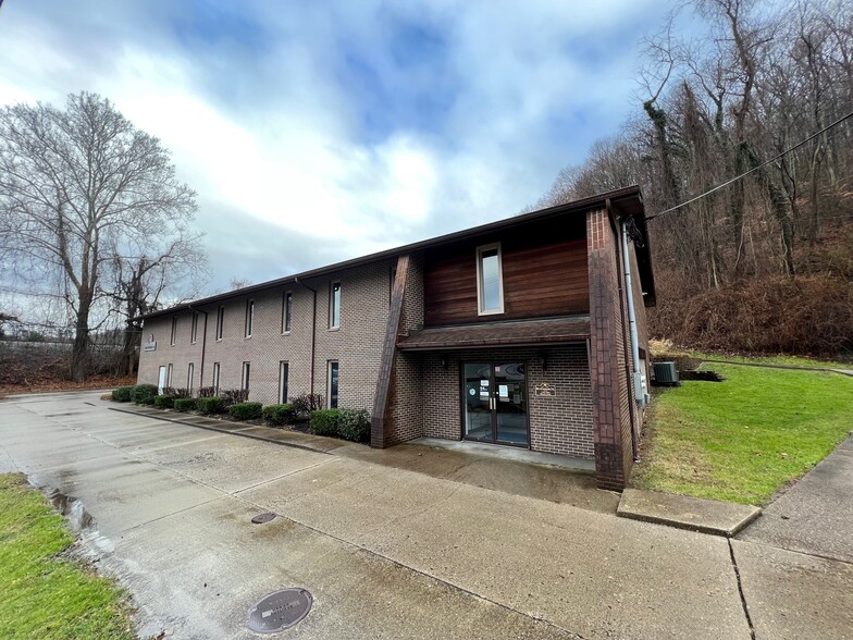 400 S Ruffner Rd, Charleston, WV for lease - Building Photo - Image 1 of 8