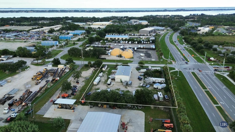 8770 Holiday Springs Rd, Rockledge, FL for lease - Building Photo - Image 3 of 4